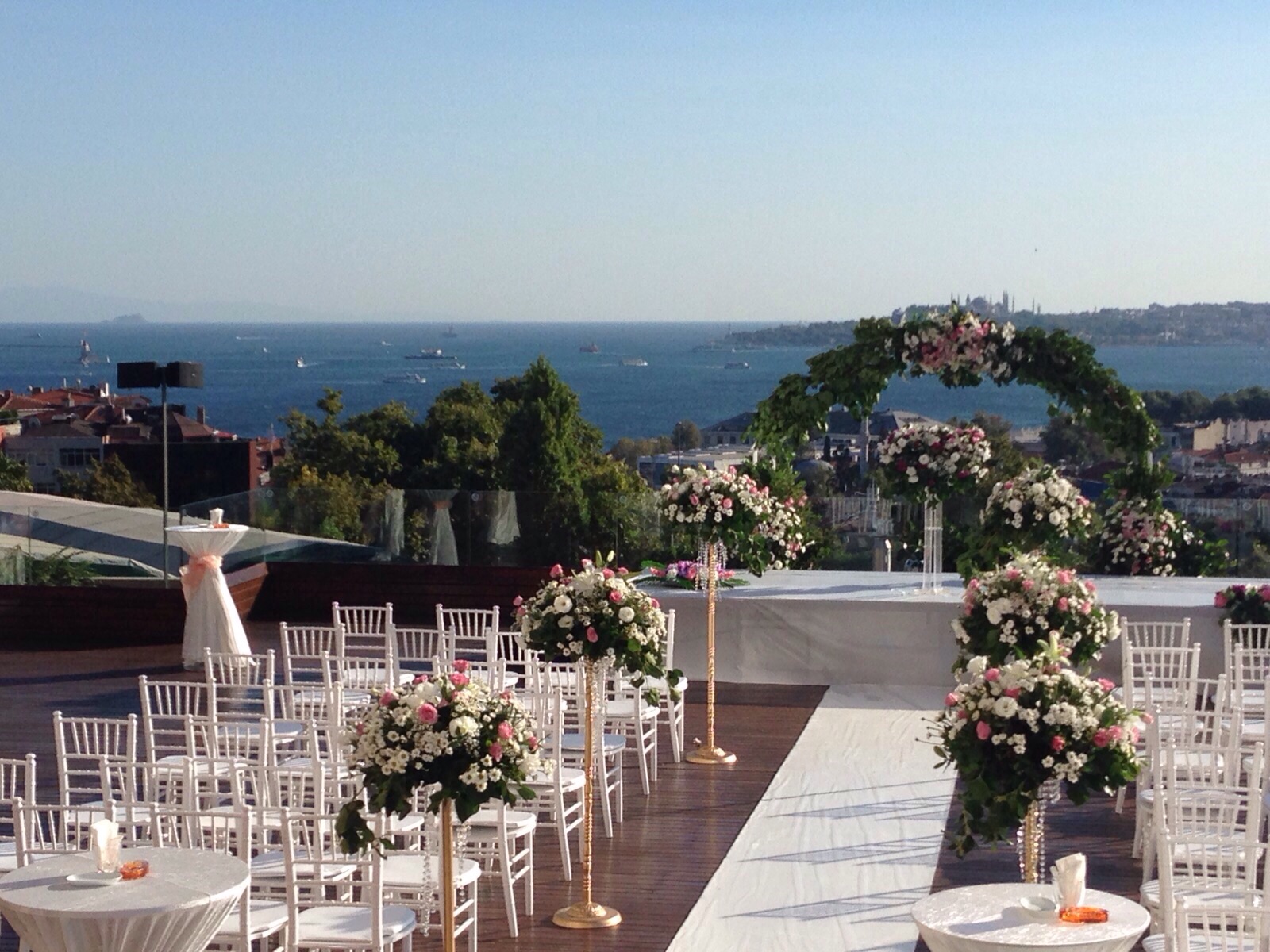 Adalar Masa Sandalye Kiralama