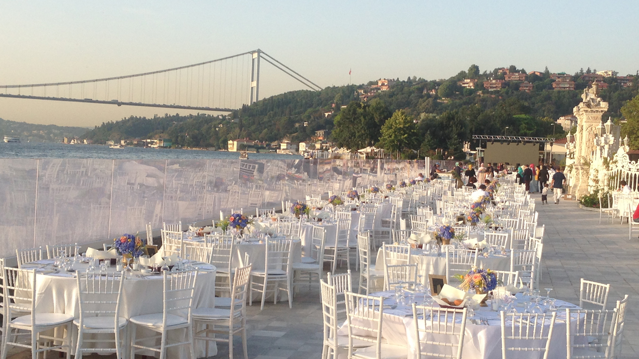 Azra Organizasyon Tiffany Sandalye Kiralama